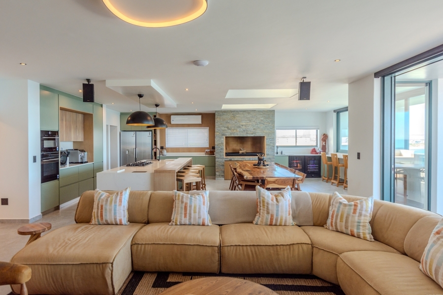 5 Bedroom Property for Sale in Mykonos Western Cape